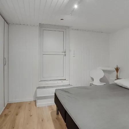 Lovely In With Kitchen *