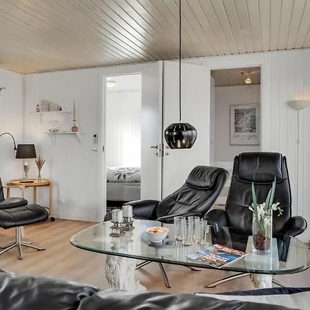 Feriehus Lovely In With Kitchen *