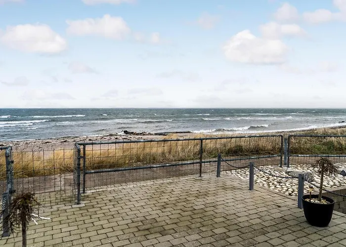 Lovely In With Kitchen Semesterbostad