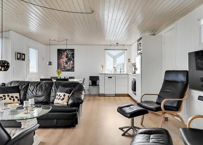 Lovely In With Kitchen Otterup