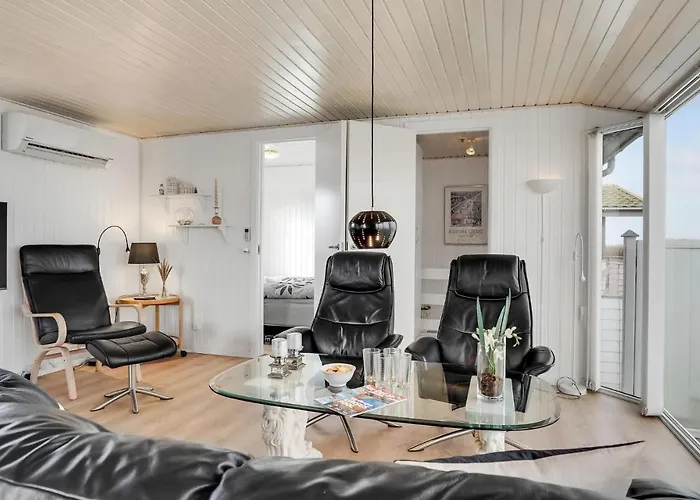 Semesterbostad Lovely In With Kitchen Otterup