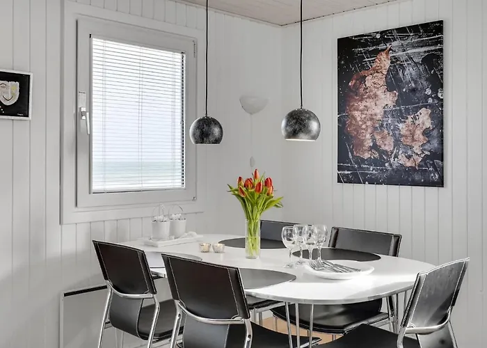 Semesterbostad Lovely In With Kitchen *